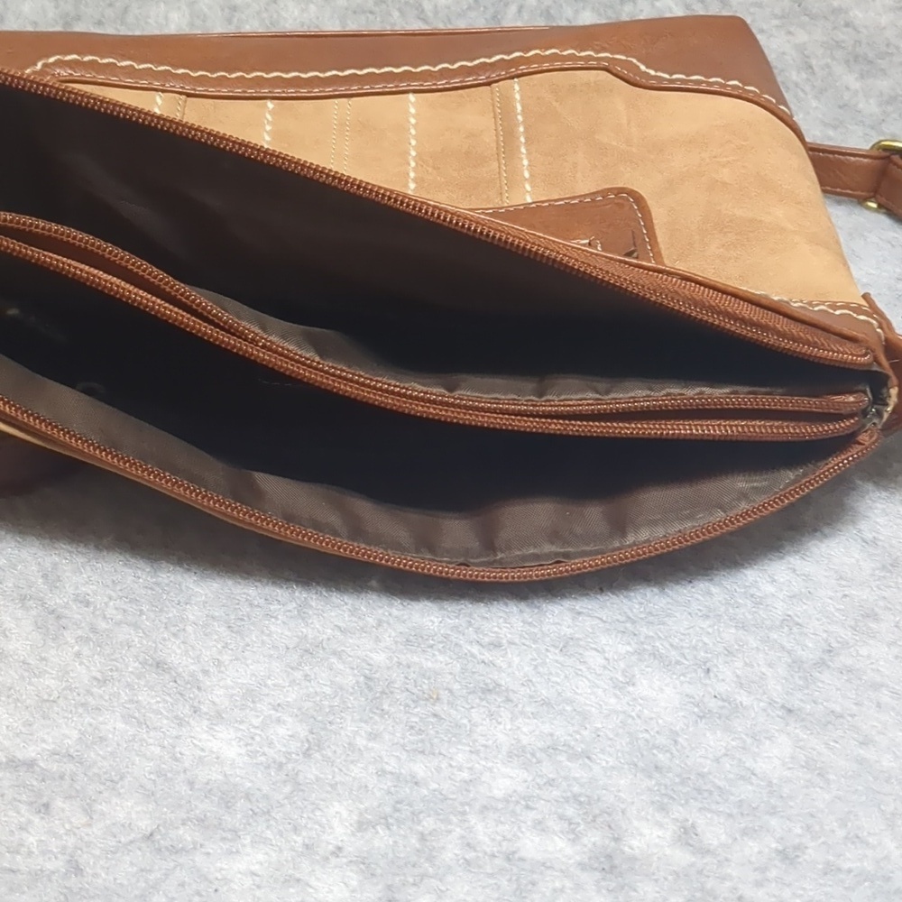 BOC Born Concept Vegan Leather Brown Crossbody bag - Picture 4 of 13